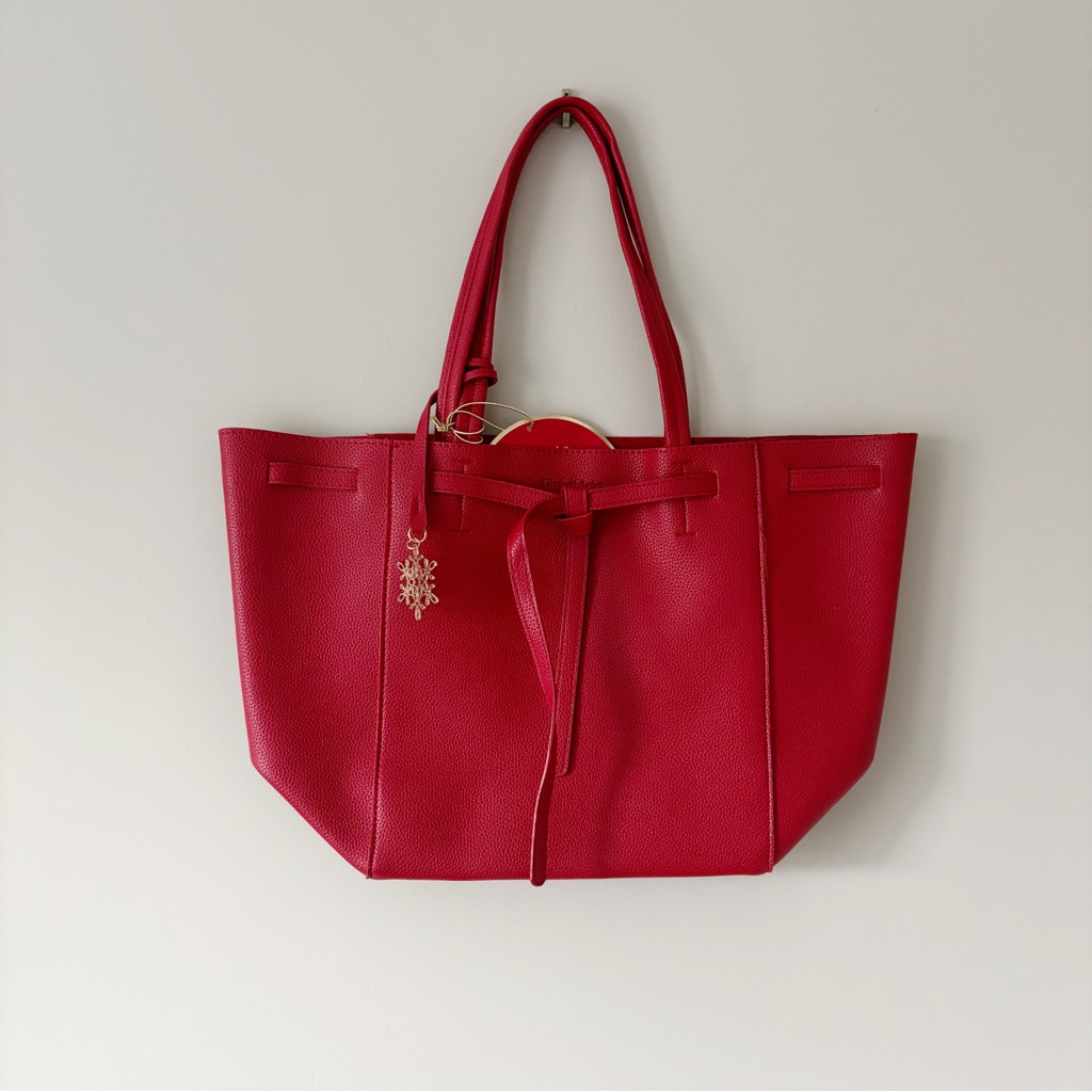 Nwt Elizabeth Arden Red Tote Bag